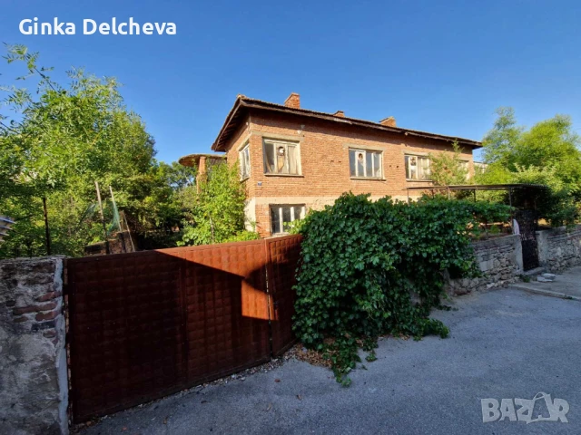 Продавам двуетажна къща с голям двор в ТОП центъра на Харманли!, снимка 6 - Къщи - 51320314