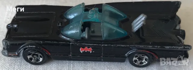 Колекционерска Количка Hot Wheels – Batman 1966 TV Series Batmobile – Мащаб 1:64 – DC Comics, снимка 2 - Колекции - 46987847