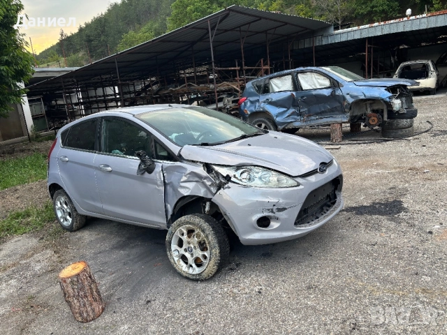 Форд Фиеста 2013 1.4 газ бензин , снимка 3 - Автомобили и джипове - 51715516