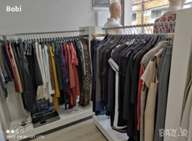 Ликвидация! Магазин за дрехи продава бизнеса или оборудване в Ямбол, снимка 2 - Стелажи и щандове - 53392927