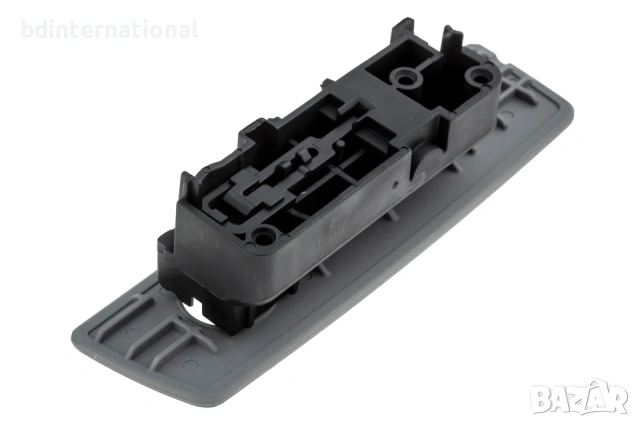 5JM55BD5AC Дръжка за жабка Chrysler 300, Jeep Wrangler, Grand Cherokee, Commander, снимка 4 - Части - 53751862