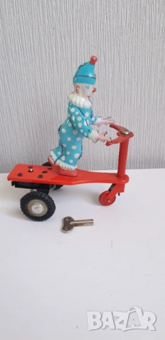 Стара механична ламаринена играчка, снимка 2 - Колекции - 54052162
