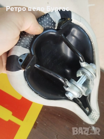 Нови италиански ретро седалка за велосипед Колело цена за брой , снимка 3 - Части за велосипеди - 54103363