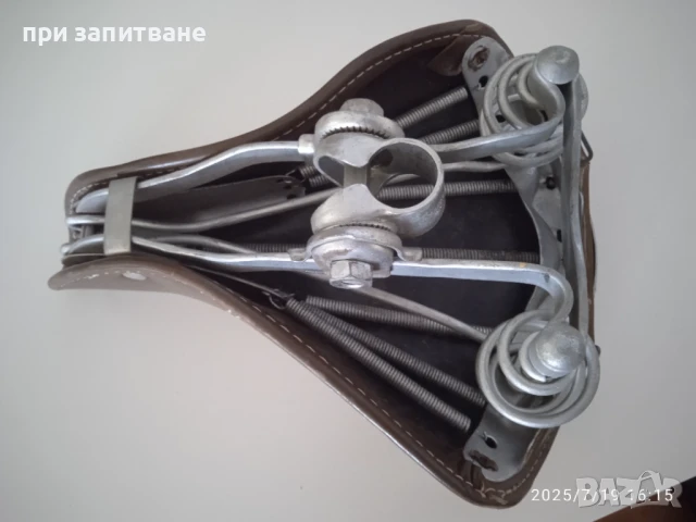 Стара, ретро седалка за велосипед Wittkop, made in Germany и стар предпазител над верига, снимка 7 - Аксесоари за велосипеди - 51074076
