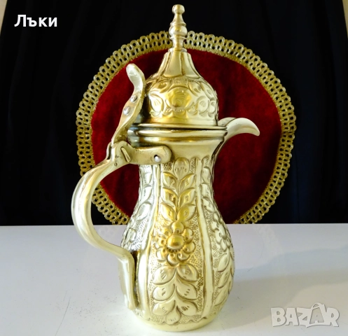 Арабска бронзова кана за кафе,джезве,Dallah,печат на майстора. , снимка 3 - Антикварни и старинни предмети - 51882613