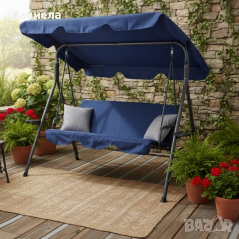 Градинска люлка A-Type със сиви възглавници и поставки за чаши - елегантност и комфорт