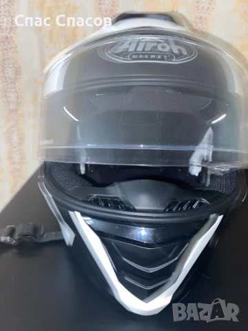 каска Airoh  XL, снимка 2 - Аксесоари и консумативи - 53278522