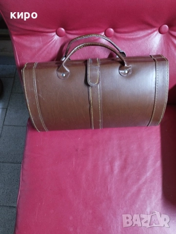 кожен куфар тип цилиндър 