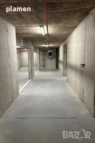 Паркомясто, снимка 3 - Гаражи и паркоместа - 52589286