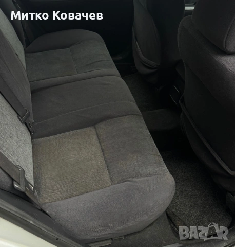Toyota Corolla 2.0 дизел D-4D, снимка 11 - Автомобили и джипове - 53296239