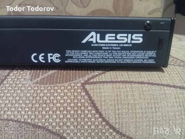 Alesis Midiverb 4, снимка 4 - Други - 52366758