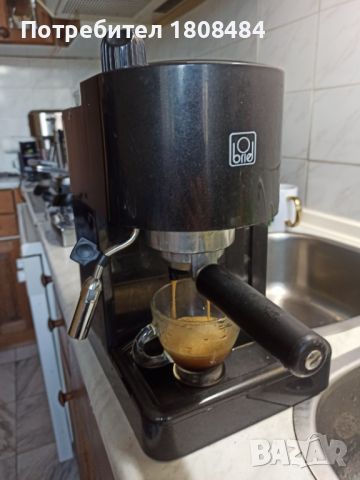 Кафемашина Бриел с ръкохватка с крема диск, работи отлично и прави хубаво кафе с каймак , снимка 1 - Кафемашини - 45766122