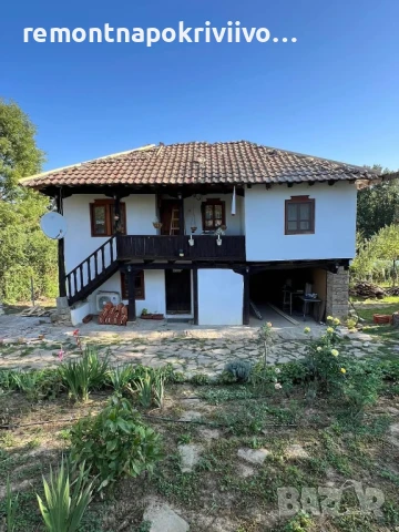 Ремонт на покриви – частичен и основен Хидроизолация Подмяна на керемиди, улуци и обшивки Усилване н, снимка 2 - Ремонти на покриви - 50669606