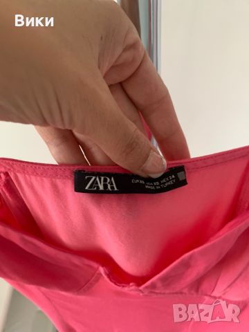 Сатенена рокля на Zara в XS размер, снимка 5 - Рокли - 46549812