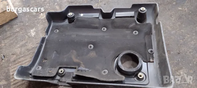 Капак двигател Fiat Stilo 1.9JTD-101к.с - 40лв, снимка 2 - Части - 50391775