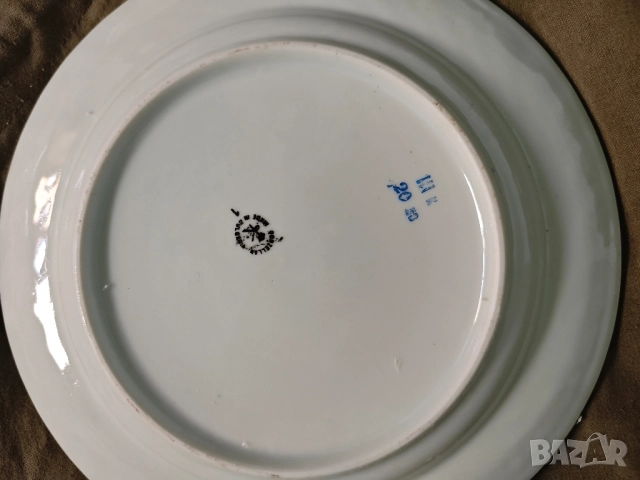 Продавам порцеланови български чинии, снимка 8 - Чинии - 51530832