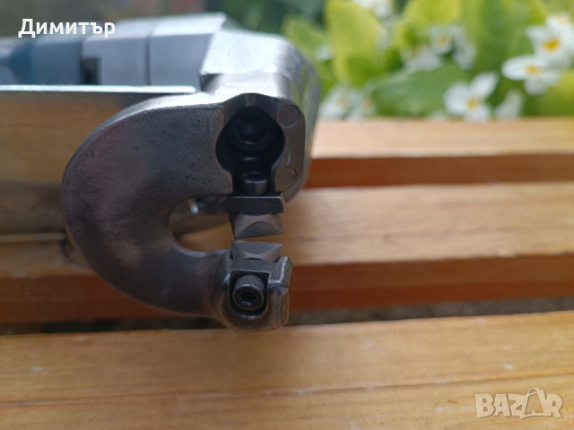 Bosch GSC 16 електрическа ножица за ламарина 1.6 мм, снимка 6 - Други инструменти - 45041005