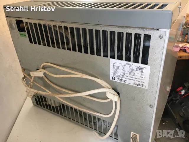 Хладилник на газ 220W и 12W, снимка 5 - Хладилници - 47159605