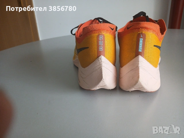nike vaporfly, снимка 3 - Маратонки - 53454007