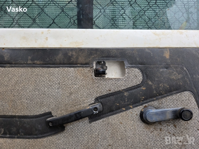 Продавам Врати Сузуки Самурай, снимка 9 - Части - 52259325