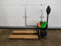Ел. палетна количка Noblelift, компактна, товар до 2000 кг, НОВА, снимка 1