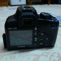 Фотоапарат Canon EOS 1000D с обектив, светкавица и чанта, снимка 4 - Фотоапарати - 45838258