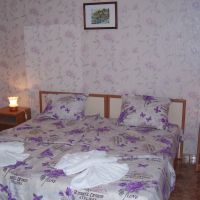  Хотелски стаи под наем в Равда къща за гости Нели, снимка 3 - Къщи - 46004935