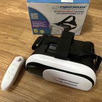 VR очила с контролер, снимка 1 - 3D VR очила за смартфон - 45890506
