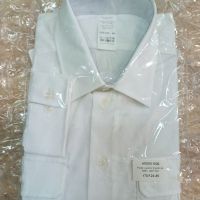 Бяла риза, дълъг ръкав военна, с емблема 50% намаление на цената, снимка 1 - Антикварни и старинни предмети - 45159765