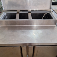 Хладилна маса със салат бар, снимка 4 - Обзавеждане на кухня - 45070305