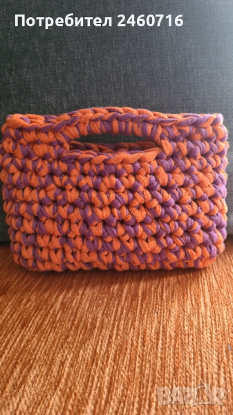 Ръчно плетена двуцветна мини чанта, снимка 1