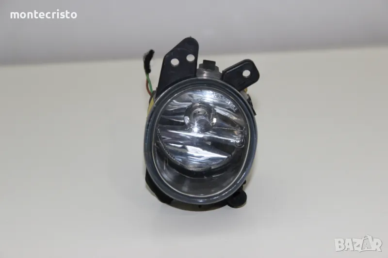 Десен халоген Mercedes W245 B-Class (2008-2011г.) A2518200856 / A 251 820 08 56 десен фар за мъгла, снимка 1