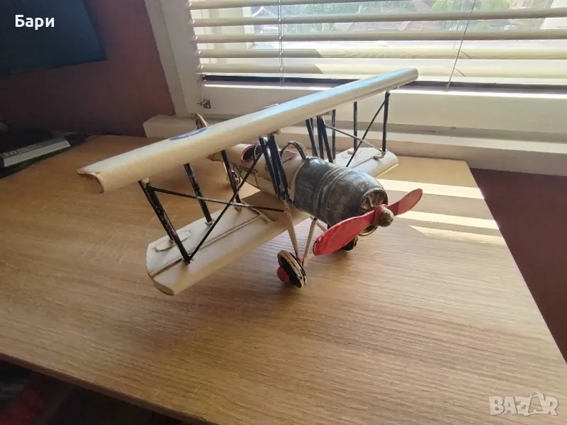 МЕТАЛЕН МОДЕЛ НА БРИТАНСКИ САМОЛЕТ ОТ ВТОРАТА СВЕТОВНА ВОЙНА, снимка 1