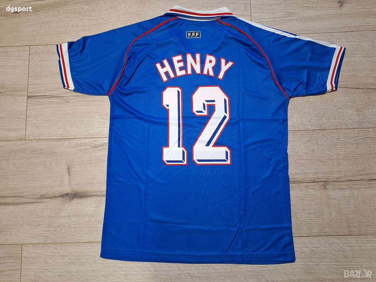 Футболна фланелка на Тиери Анри #Франция #ретро модел!, снимка 1