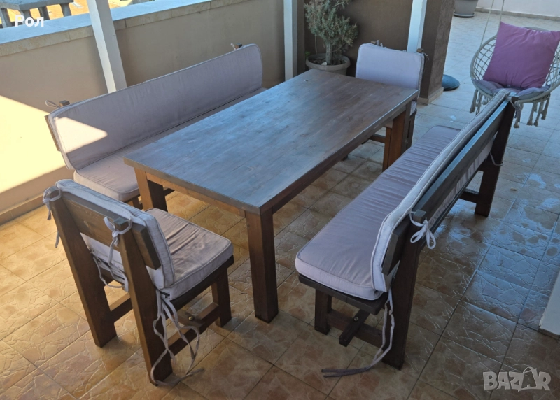 К-т дървена маса две пейки и два стола от БУК, снимка 1