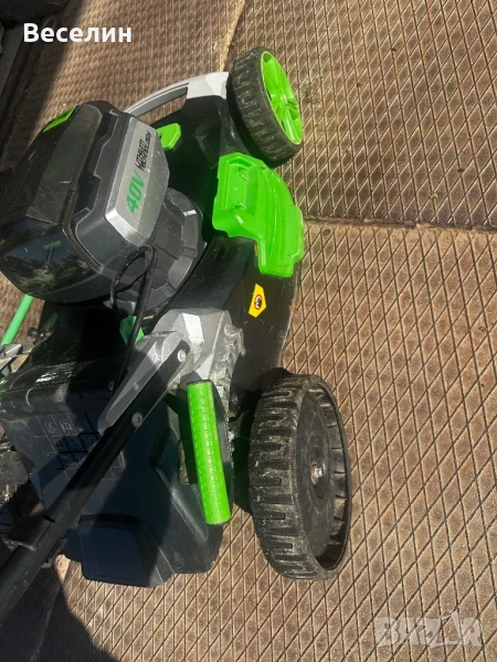 Акумулаторна косачка 40волта., снимка 1