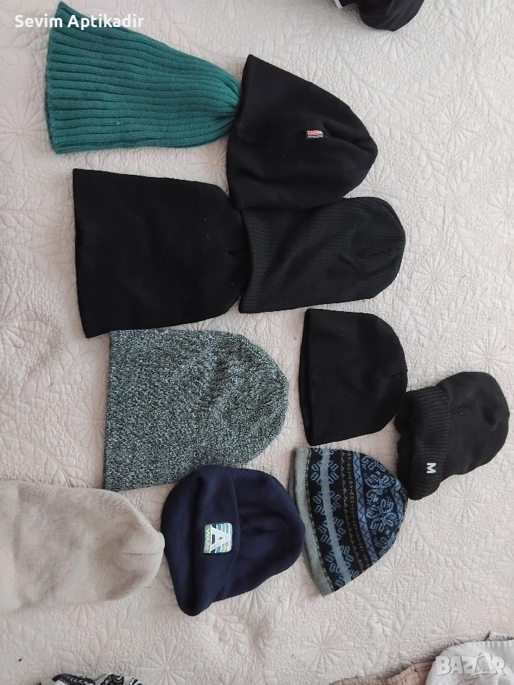 Маркови плетени шапки и шалове , снимка 1