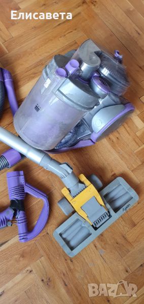 Прахосмукачка "Dyson" за части, снимка 1