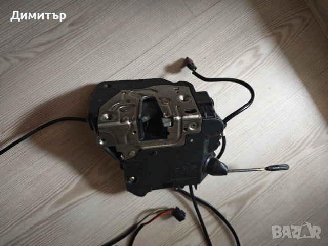 Предна лява (шофьорска) брава за Mercedes Benz W203