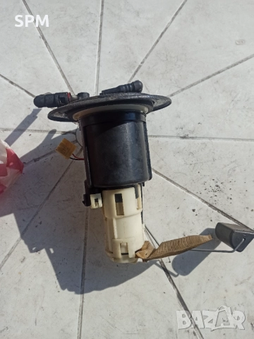 Suzuki Liana 1.6 бензинова помпа, снимка 2 - Части - 51808988