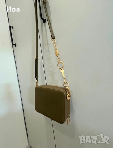 Дамска чанта тип crossbody Charles & Keith, снимка 5 - Чанти - 51434107