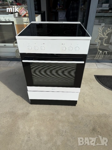 Печка с керамичен плот и вентилатор GRAM