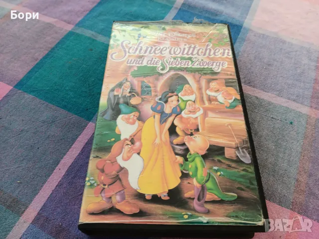 Schneewittchen und die sieben Zwerge ... Walt Disney VHS, снимка 1 - Анимации - 48747182