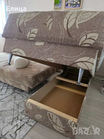 Разтегателен диван с табуретка, снимка 4 - Дивани и мека мебел - 52956424