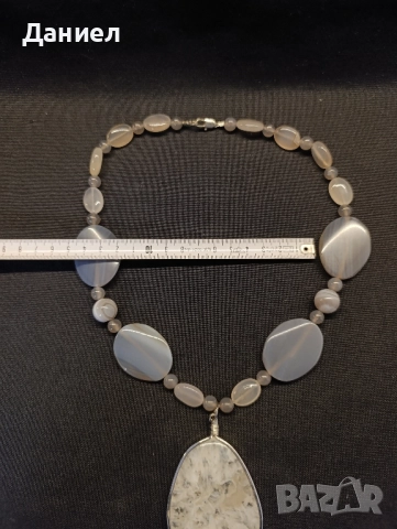 Красив гердан с камъни, снимка 4 - Колиета, медальони, синджири - 51942812