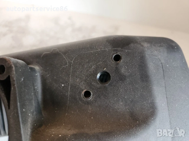 Капак на кутия за въздушен филтър за Jeep Grand Cherokee 3.0 CRD (2007) 53013803AC , снимка 3 - Части - 53521505