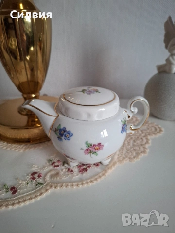 Малък чайник за колекция, снимка 9 - Антикварни и старинни предмети - 53615077