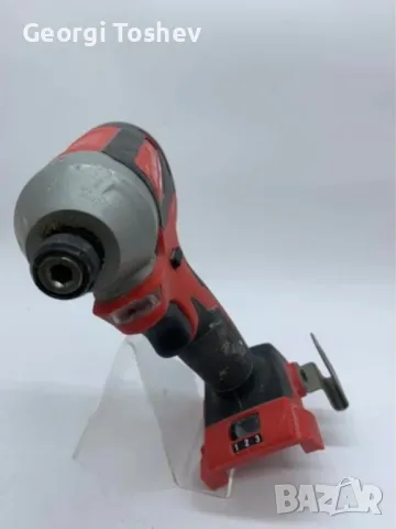 Продавам комплект винтоверт,Milwaukee M18 B Blid 2, 2 батерии 5 Mah, комбинирано зарядно и куфар, снимка 4 - Винтоверти - 49796702