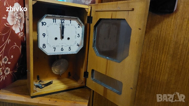 Ретро стенен часовник "Янтарь" (Yantar) – СССР, механичен, снимка 5 - Антикварни и старинни предмети - 53278878