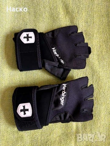 Нови спортни ветровки, тениски, термо, фитнес ръкавици,чанта за кръст Helly hansen,Under Armour, снимка 17 - Спортна екипировка - 50599212